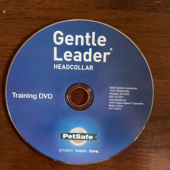 *NEW!* PET SAFE GENTLE LEADER - Picture 4 of 4